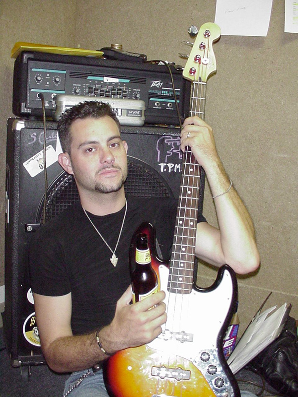 Chillin' at Practice, late 1999